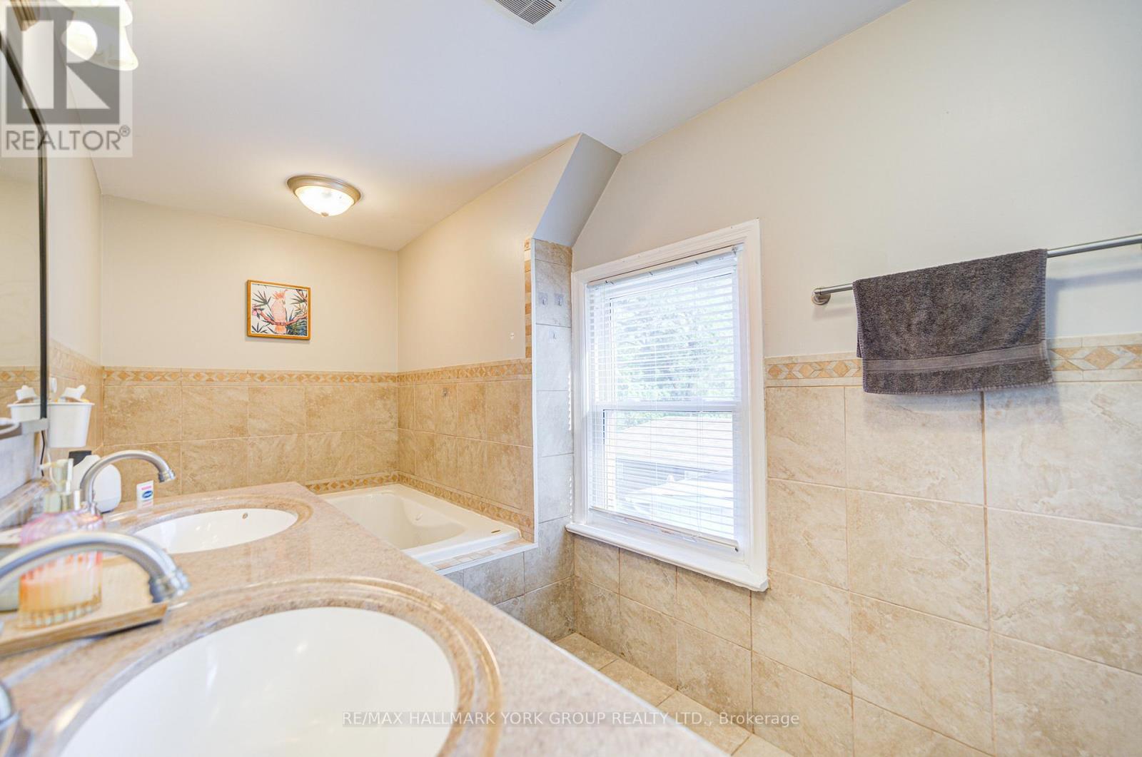 26 Gregory Street, Brampton, Ontario  L6Y 1G1 - Photo 25 - W12578300