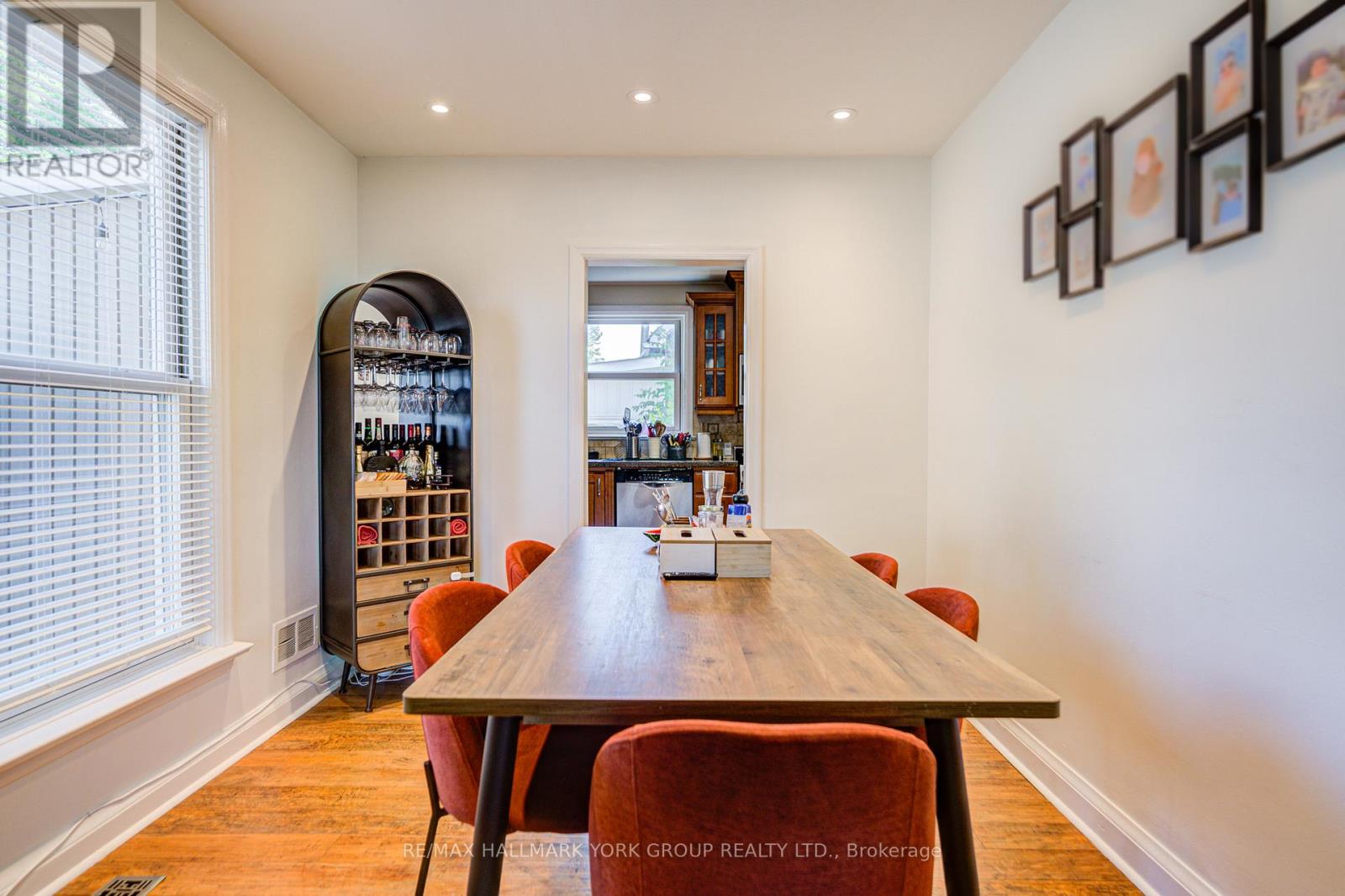 26 Gregory Street, Brampton, Ontario  L6Y 1G1 - Photo 9 - W12578300