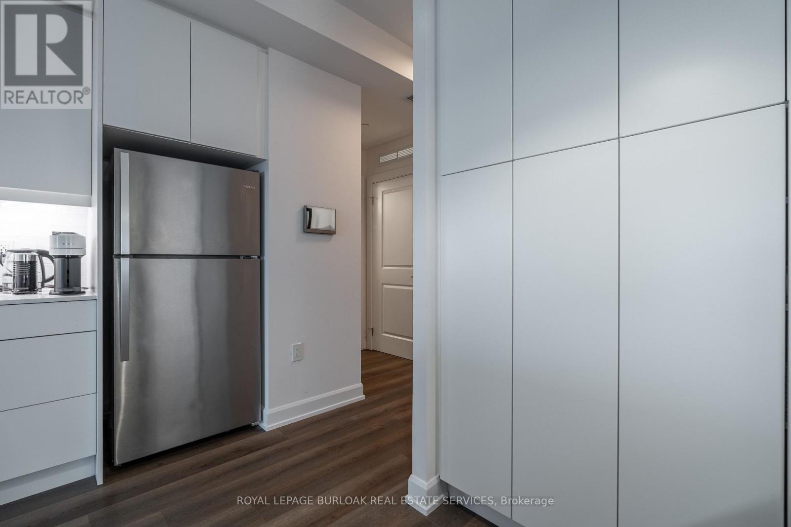 411 - 3200 William Coltson Avenue, Oakville, Ontario  L6H 7W6 - Photo 11 - W12578326