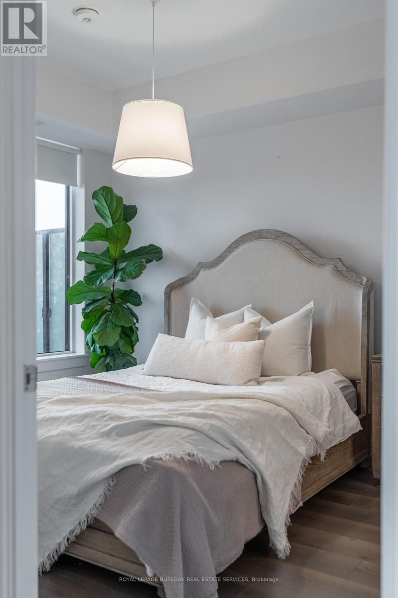 411 - 3200 William Coltson Avenue, Oakville, Ontario  L6H 7W6 - Photo 15 - W12578326