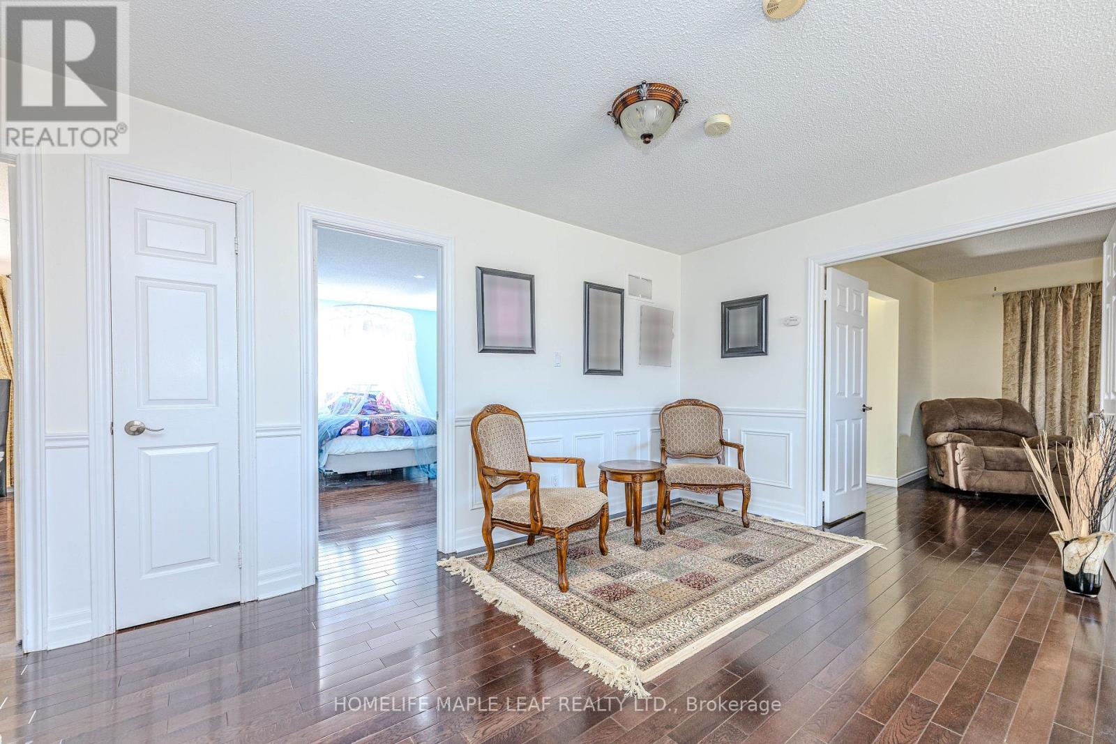 1310 Greenridge Circle, Oakville, Ontario  L6M 2J7 - Photo 25 - W12578330