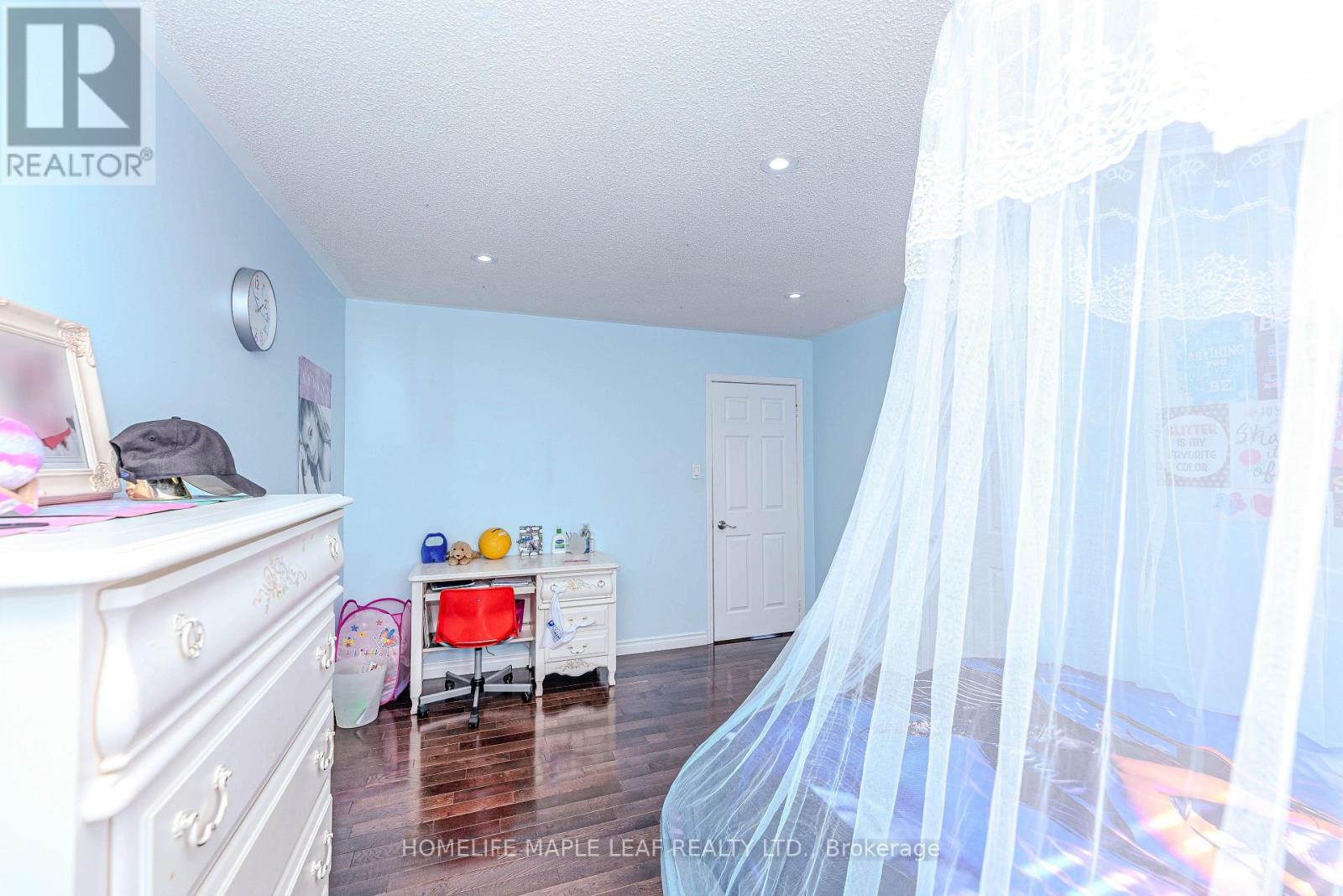 1310 Greenridge Circle, Oakville, Ontario  L6M 2J7 - Photo 32 - W12578330