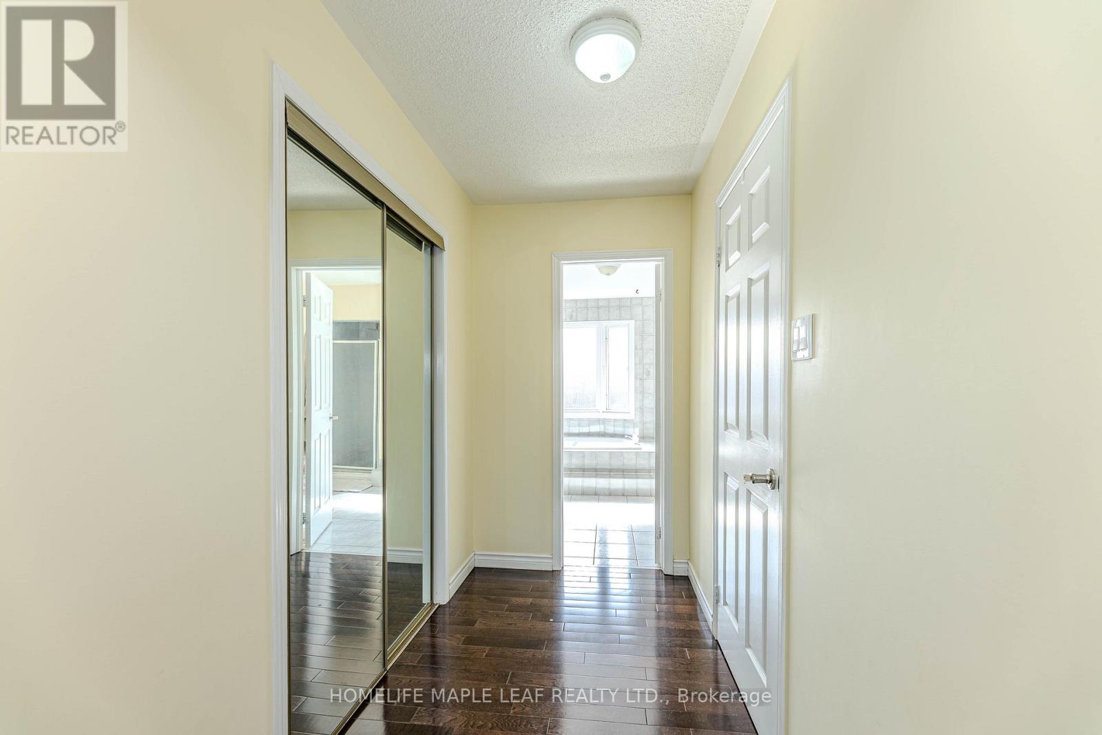 1310 Greenridge Circle, Oakville, Ontario  L6M 2J7 - Photo 35 - W12578330