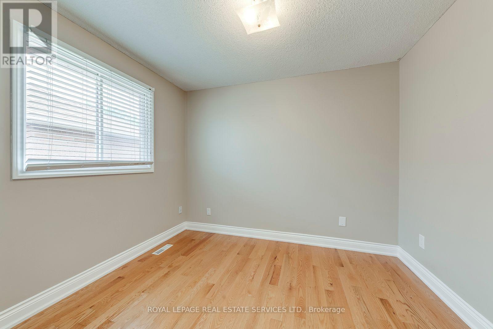 Upper - 5254 Astwell Avenue, Mississauga, Ontario  L5R 3H8 - Photo 26 - W12578368