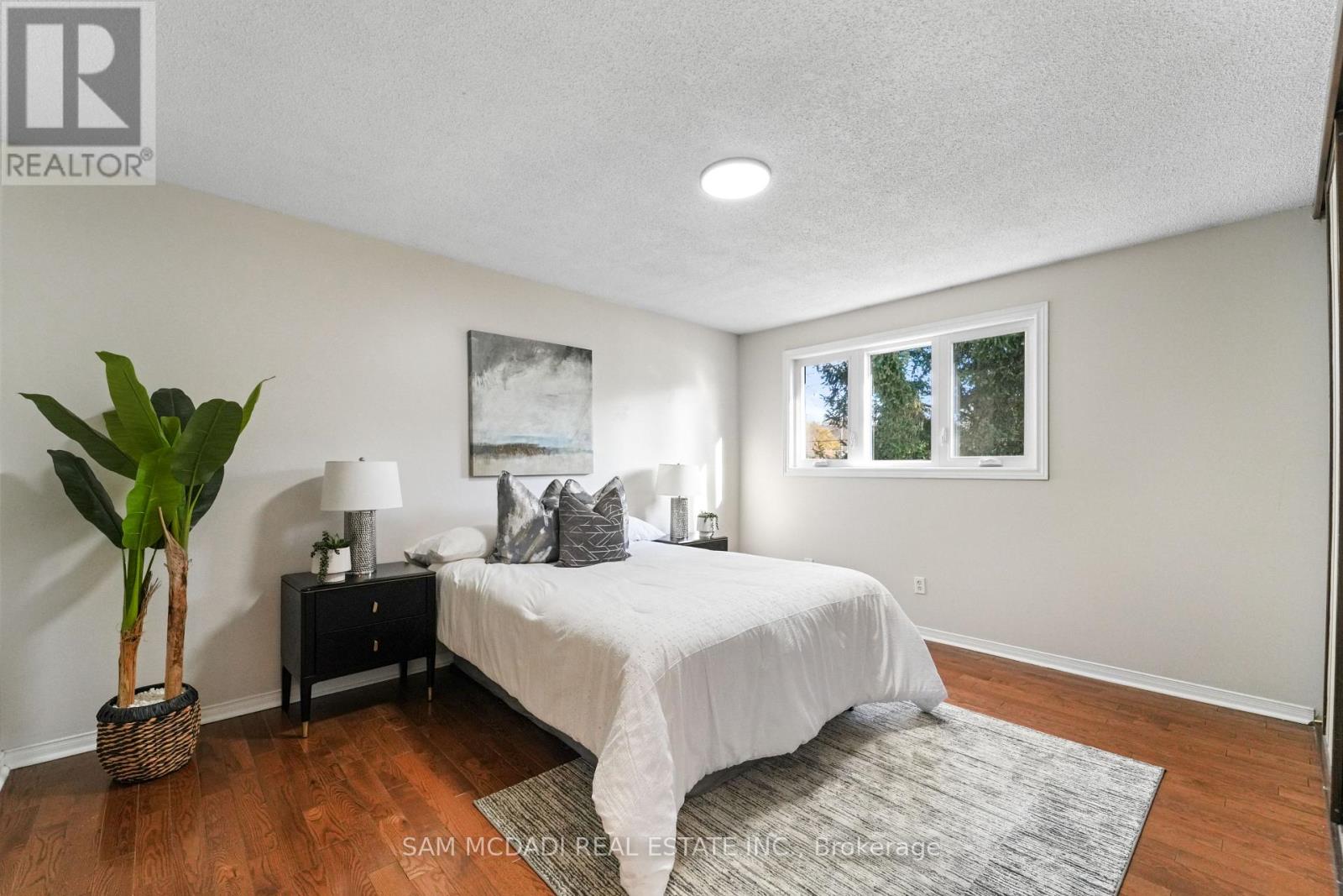 132 - 1050 Shawnmarr Road, Mississauga, Ontario  L5H 3V1 - Photo 12 - W12578374