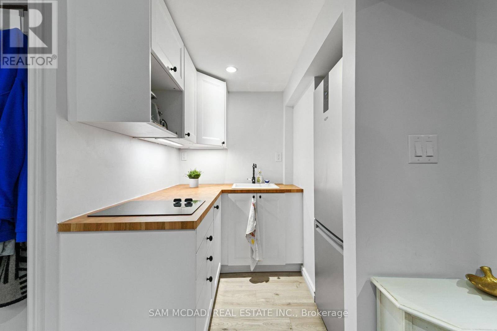 132 - 1050 Shawnmarr Road, Mississauga, Ontario  L5H 3V1 - Photo 23 - W12578374