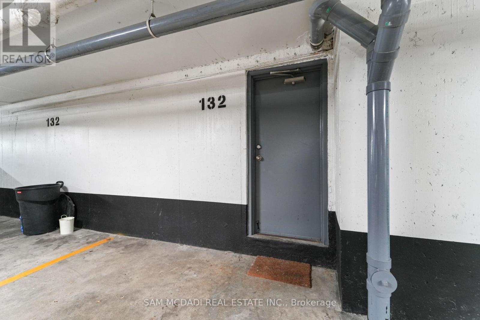 132 - 1050 Shawnmarr Road, Mississauga, Ontario  L5H 3V1 - Photo 31 - W12578374