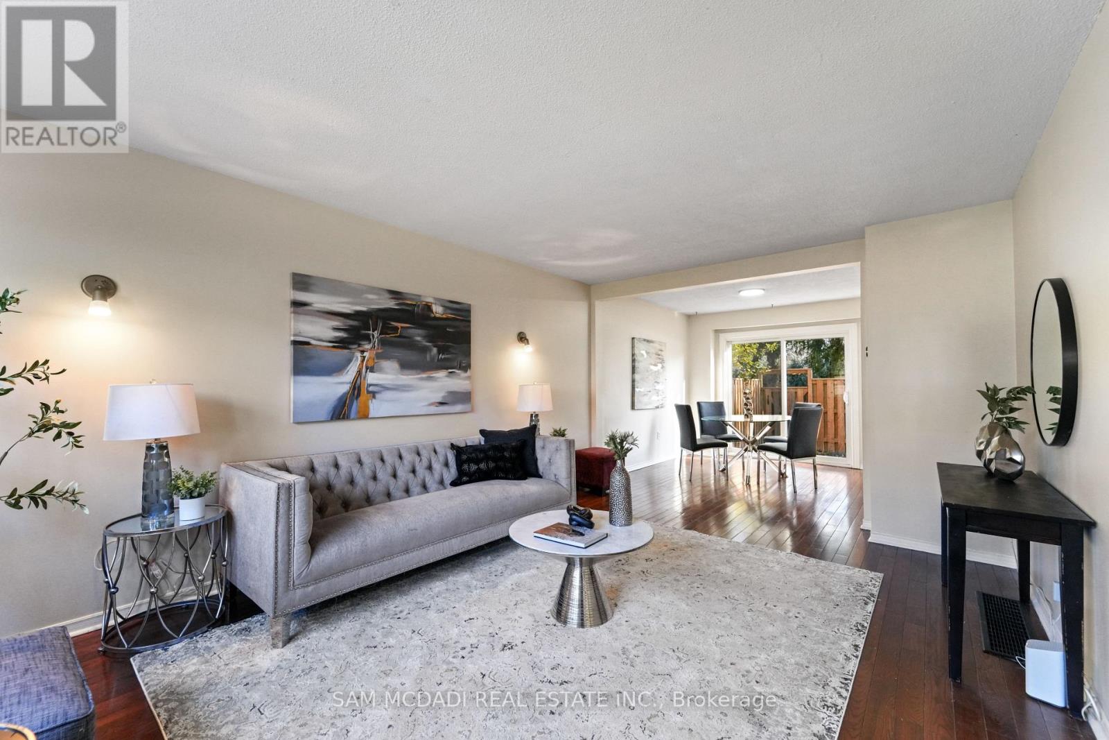 132 - 1050 Shawnmarr Road, Mississauga, Ontario  L5H 3V1 - Photo 6 - W12578374