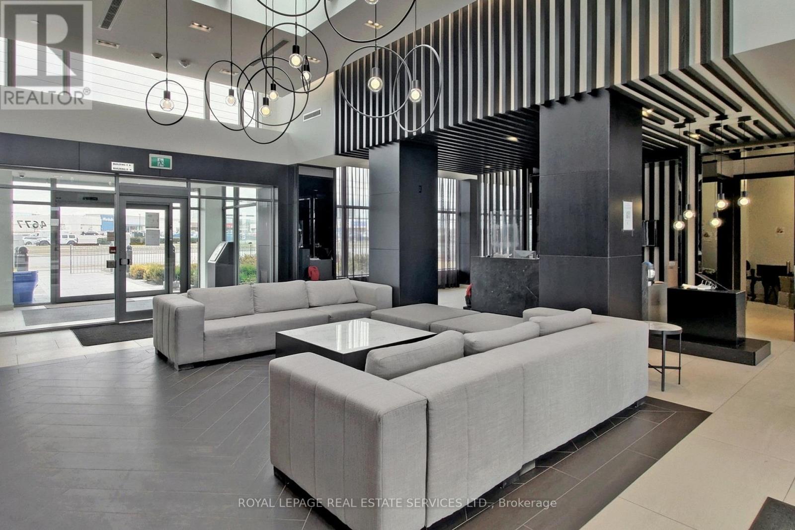 1509 - 4677 Glen Erin Drive, Mississauga, Ontario  L5M 2E3 - Photo 3 - W12578378