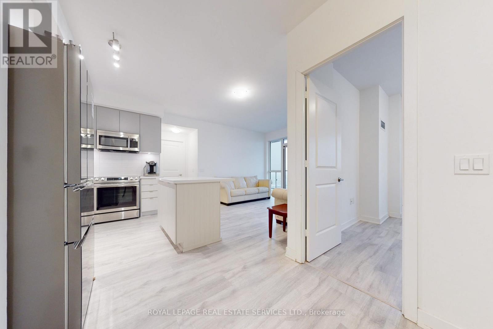 1509 - 4677 Glen Erin Drive, Mississauga, Ontario  L5M 2E3 - Photo 5 - W12578378