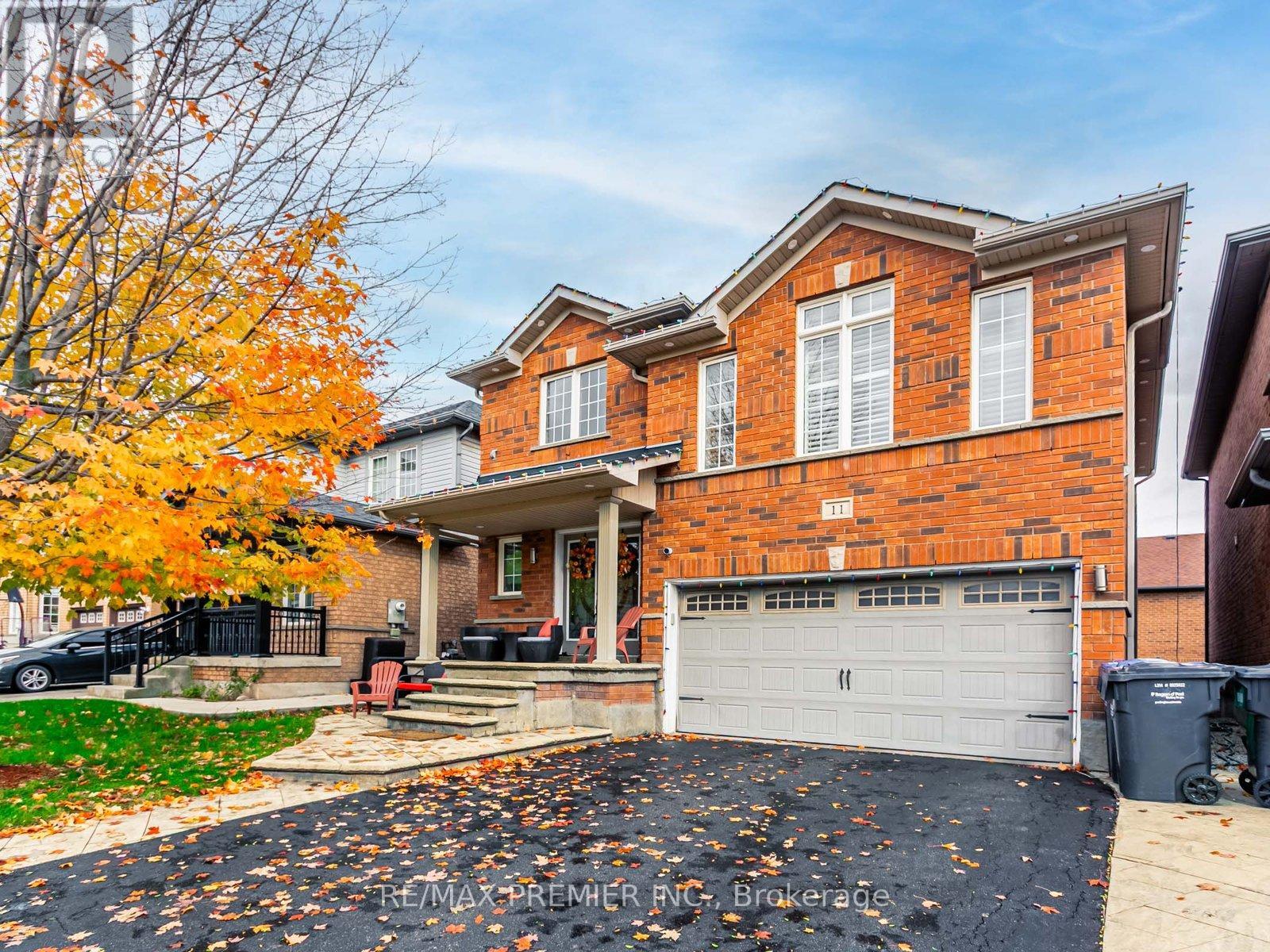 11 FOUR SEASONS CIRCLE, Brampton, Ontario