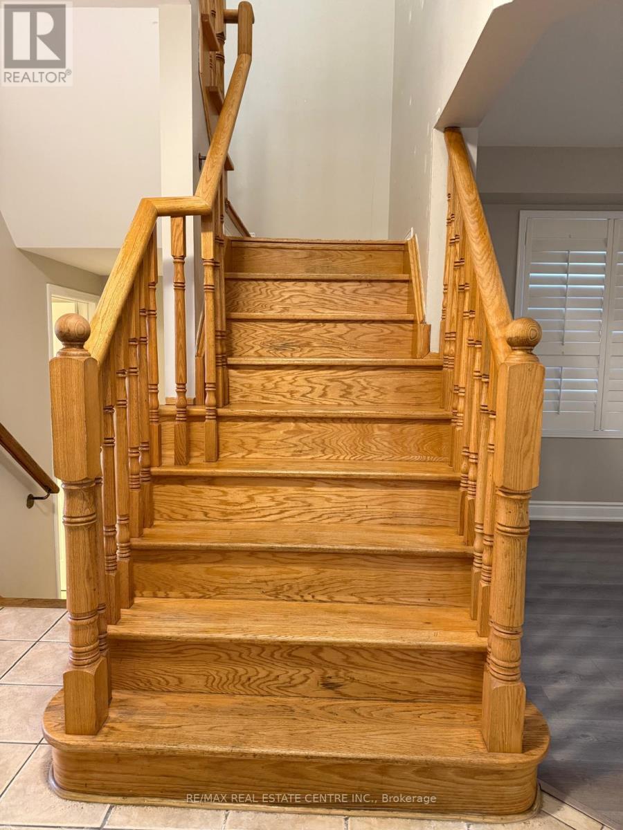 29 El Camino Way, Brampton, Ontario  L7A 3C4 - Photo 12 - W12578426