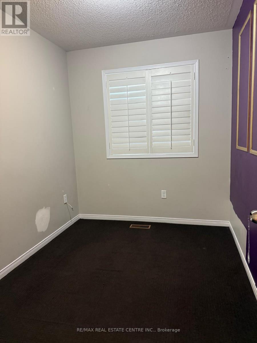 29 El Camino Way, Brampton, Ontario  L7A 3C4 - Photo 17 - W12578426