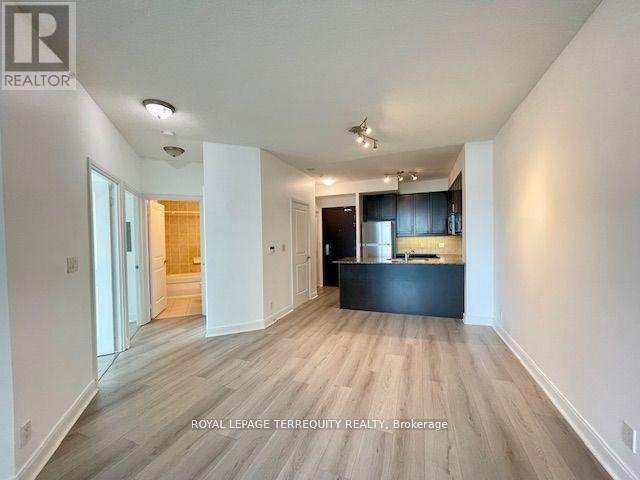 1602 - 70 Absolute Avenue, Mississauga, Ontario  L4Z 0A4 - Photo 8 - W12578428