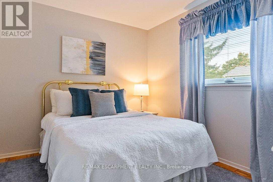 2369 Baccaro Road, Oakville, Ontario  L6J 5V9 - Photo 18 - W12578440