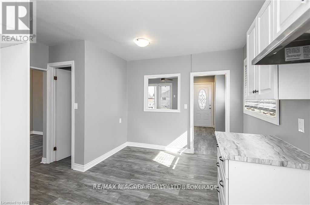 120 Elizabeth Street, Port Colborne (Killaly East), Ontario  L3K 2B9 - Photo 16 - X12578458