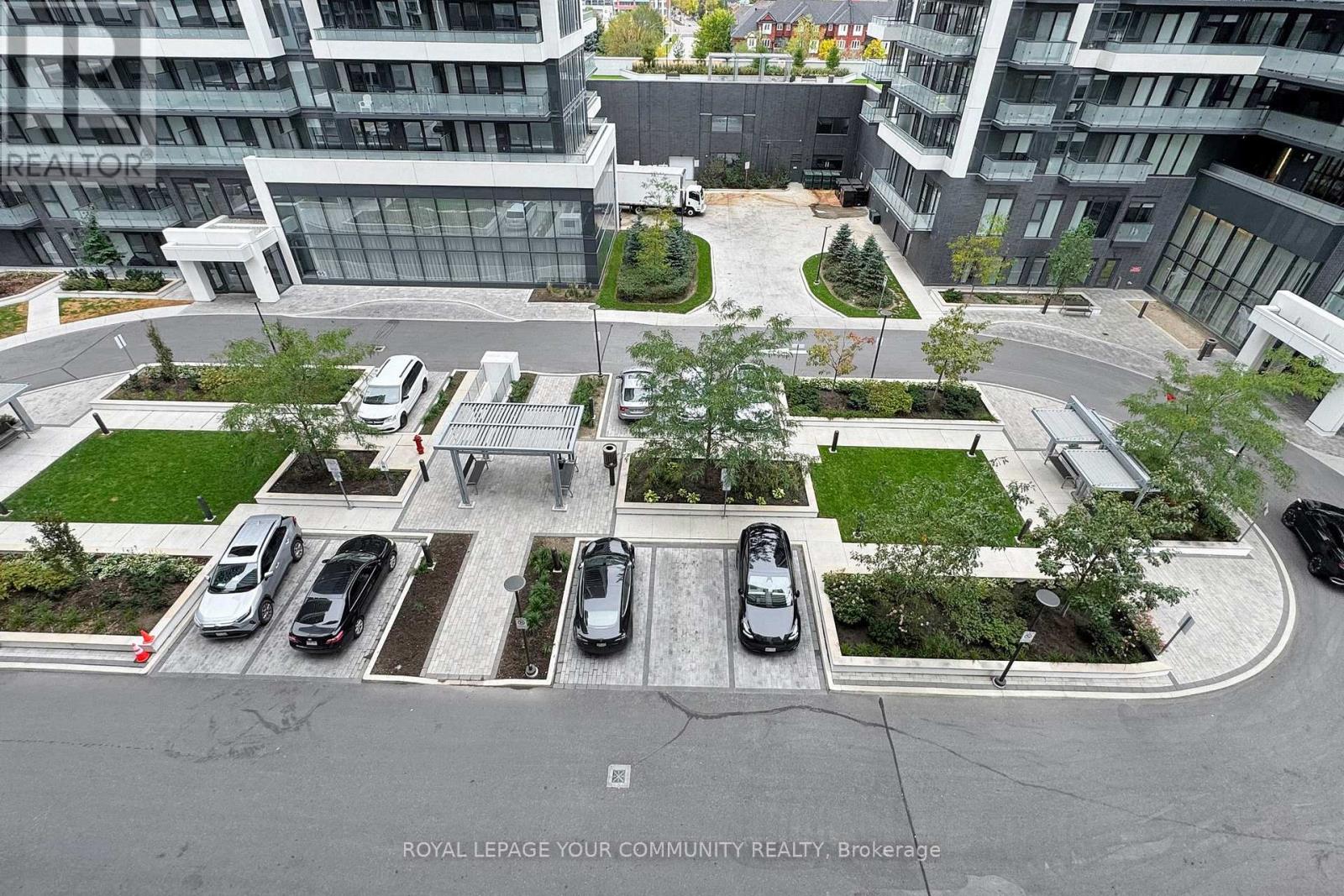 1704 - 75 Oneida Crescent, Richmond Hill, Ontario  L4B 0H3 - Photo 3 - N12577072