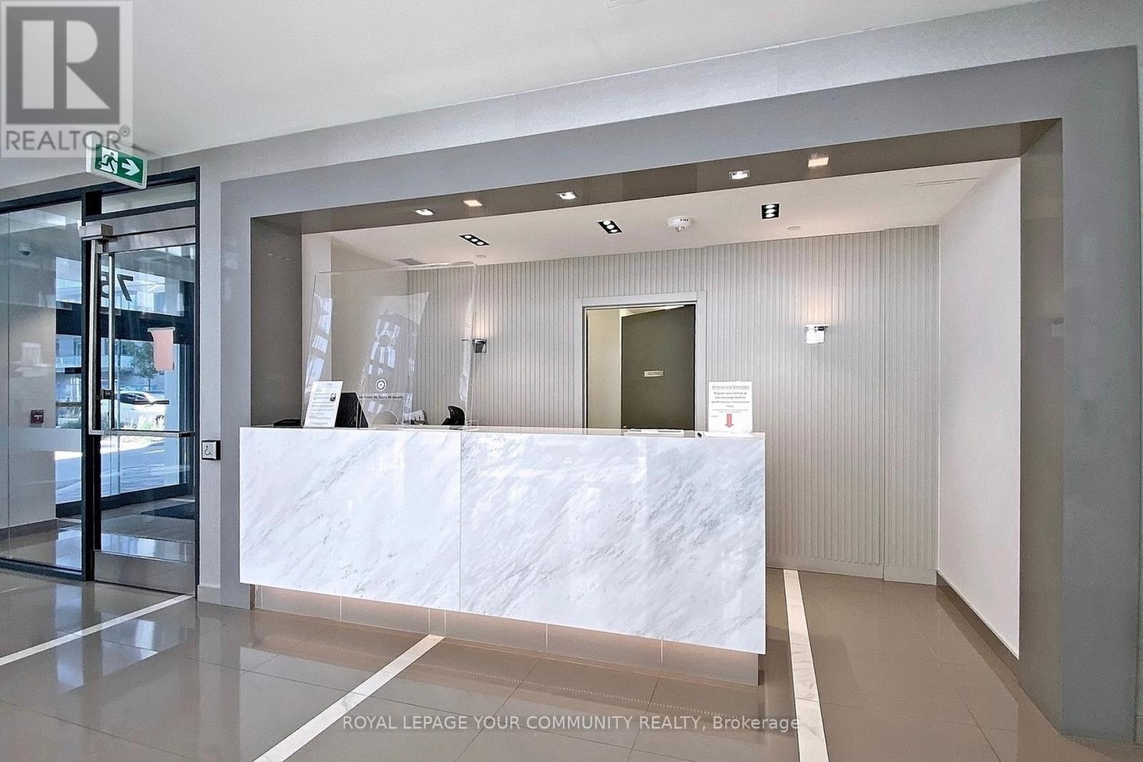 1704 - 75 Oneida Crescent, Richmond Hill, Ontario  L4B 0H3 - Photo 9 - N12577072