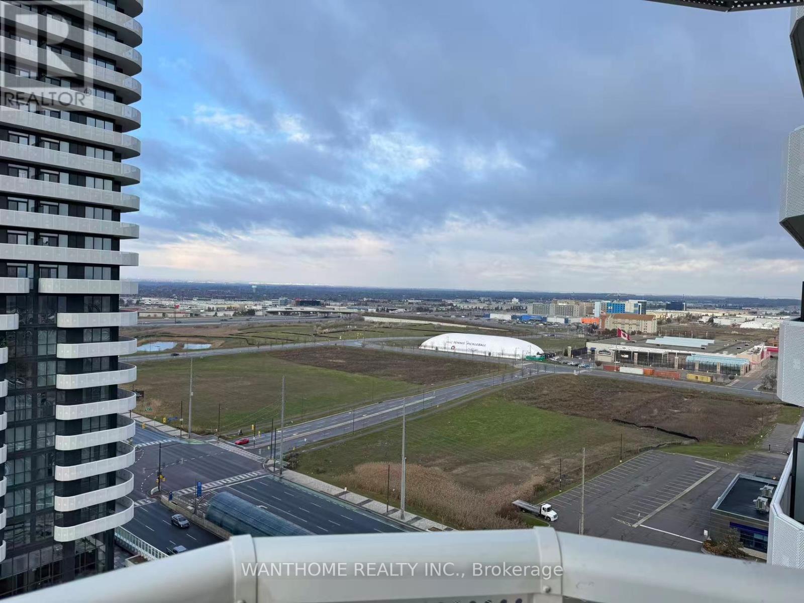 1712 - 8 Interchange Way, Vaughan, Ontario  L4K 0R2 - Photo 2 - N12577240