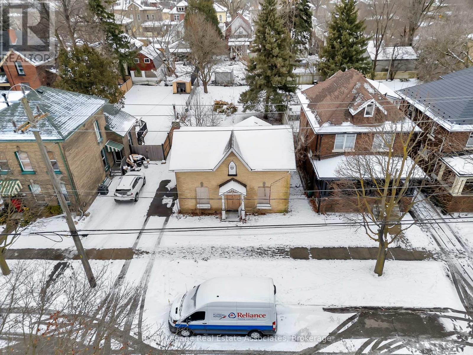 43 East Avenue, Brantford, Ontario  N3S 3L2 - Photo 2 - X12578184