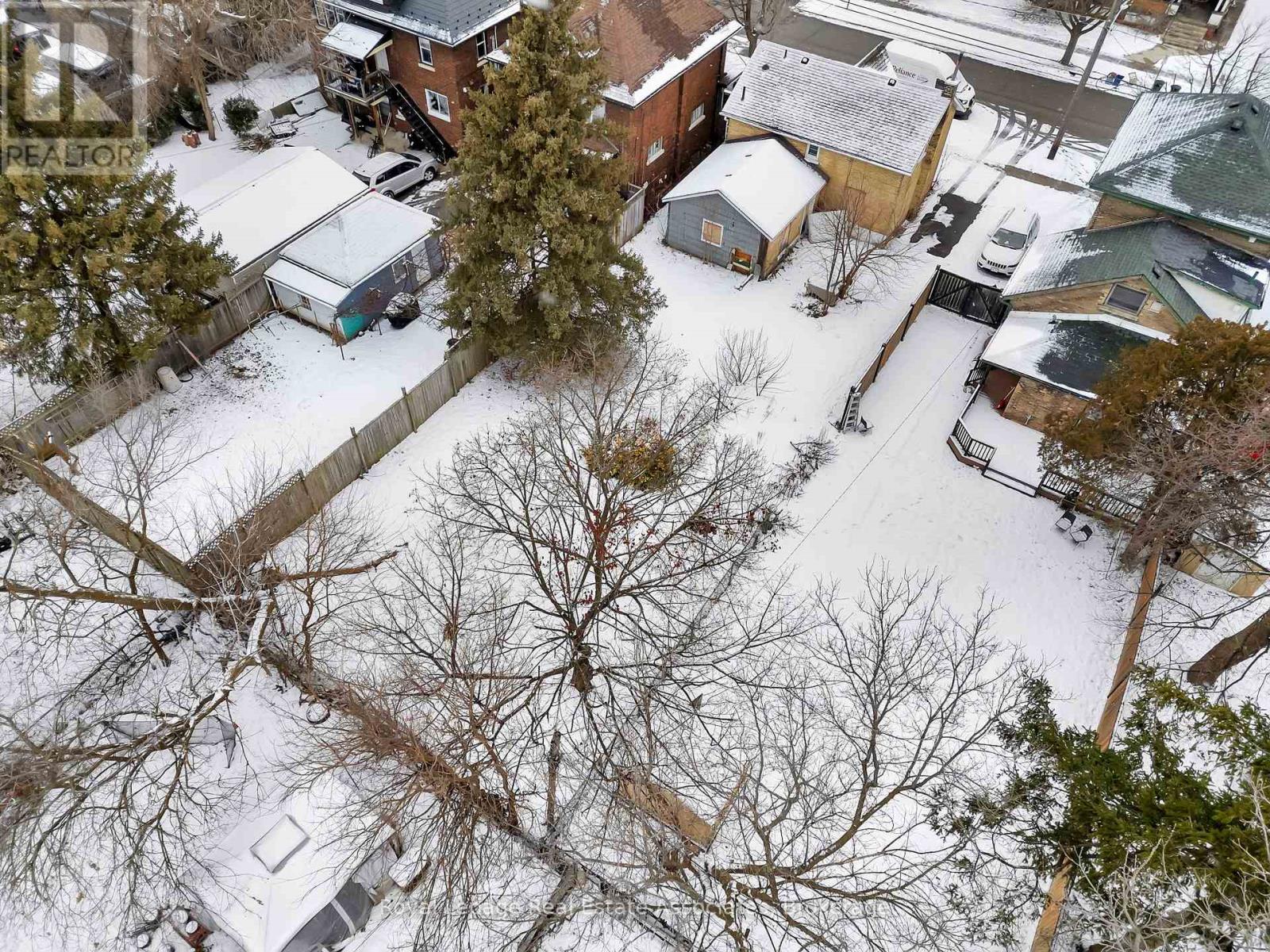 43 East Avenue, Brantford, Ontario  N3S 3L2 - Photo 3 - X12578184