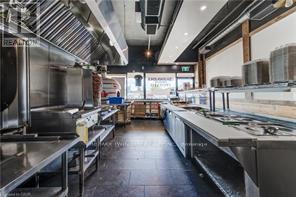 21 - 170 University Avenue W, Waterloo, Ontario  N2L 3E9 - Photo 10 - X12578198