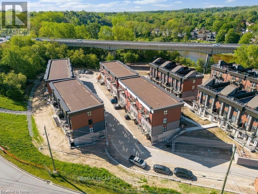 41 - 2 Willow Street, Brant, Ontario  N3L 0K7 - Photo 2 - X12578218