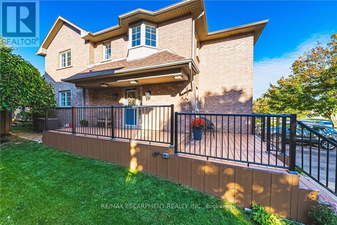 55 MORWICK DRIVE, Hamilton, Ontario