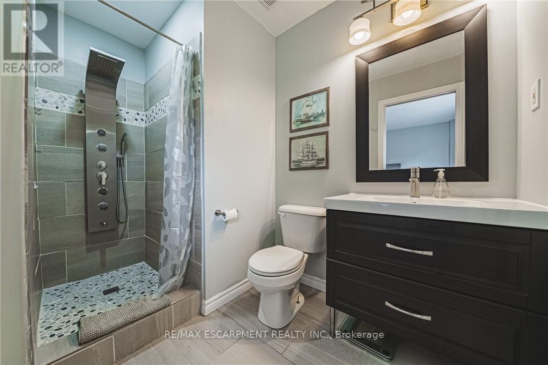 55 Morwick Drive, Hamilton, Ontario  L9G 4Y4 - Photo 17 - X12578288