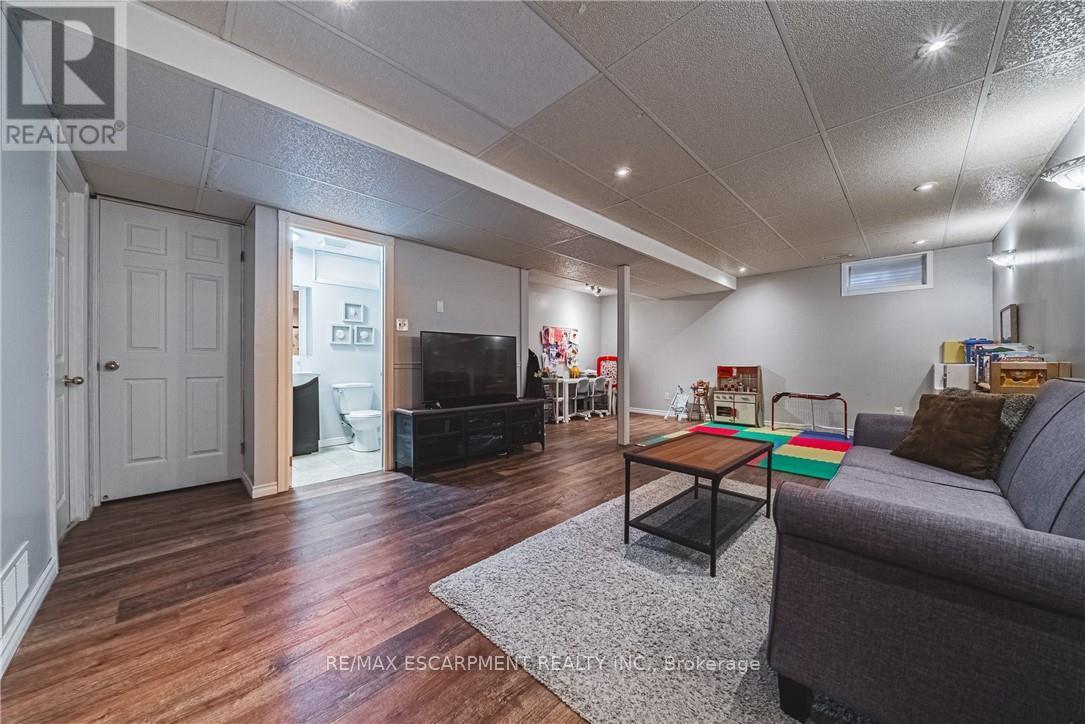 55 Morwick Drive, Hamilton, Ontario  L9G 4Y4 - Photo 25 - X12578288