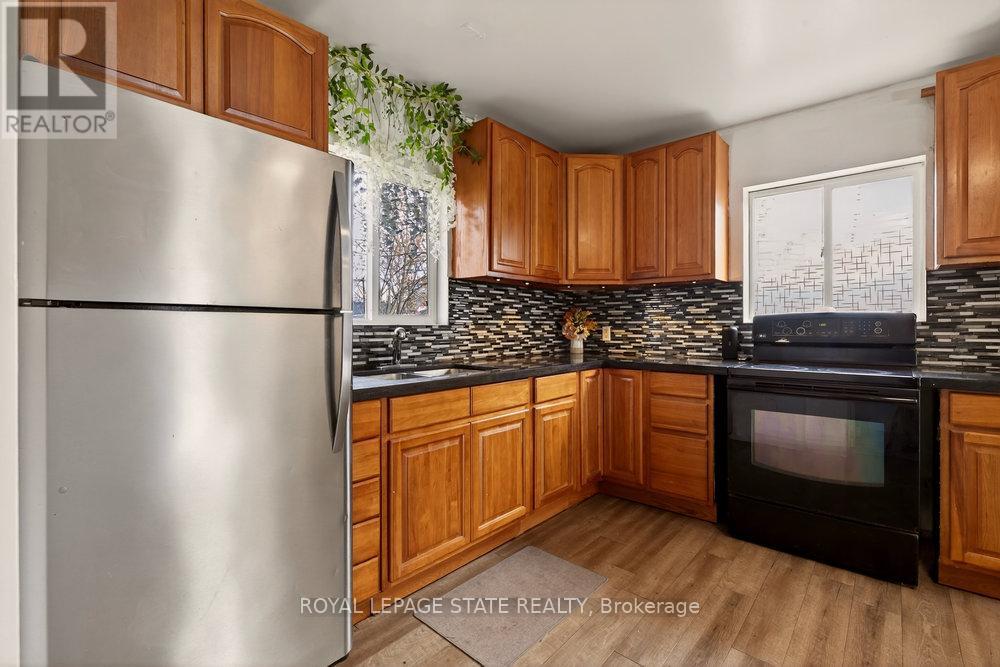 163 Hope Avenue, Hamilton, Ontario  L8H 2E7 - Photo 13 - X12578404