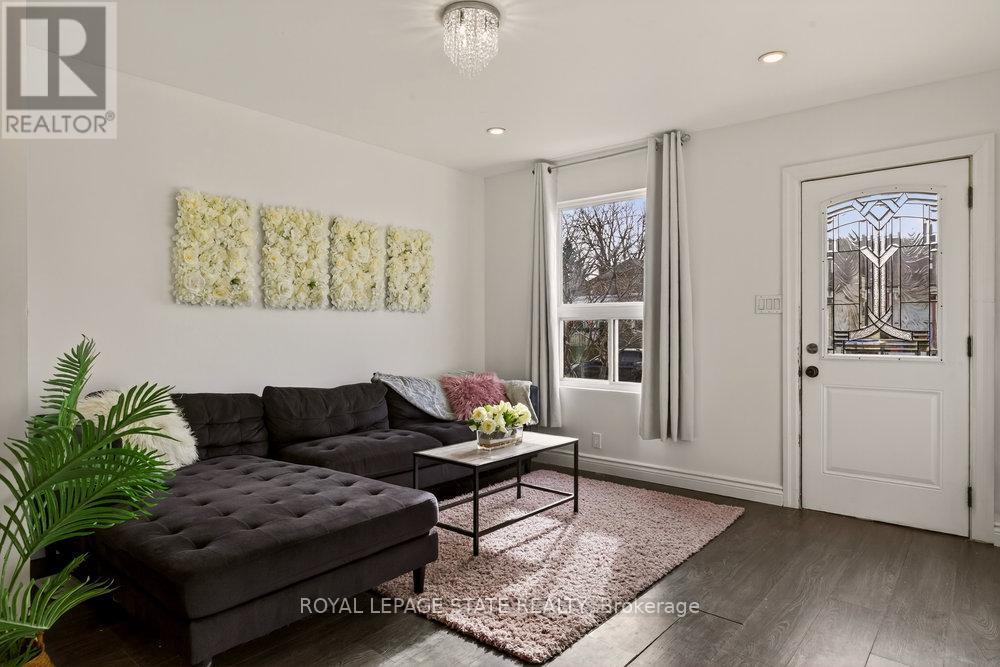 163 Hope Avenue, Hamilton, Ontario  L8H 2E7 - Photo 2 - X12578404