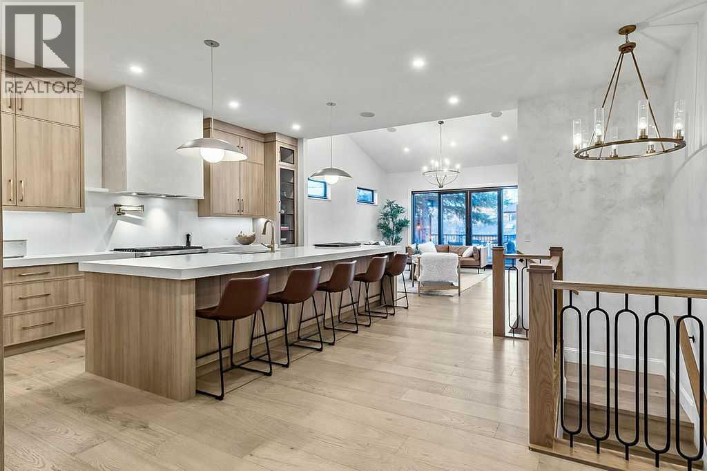 56 Lissington Drive Sw, Calgary, Alberta T3E 5E3 - Photo 3 - A2268859