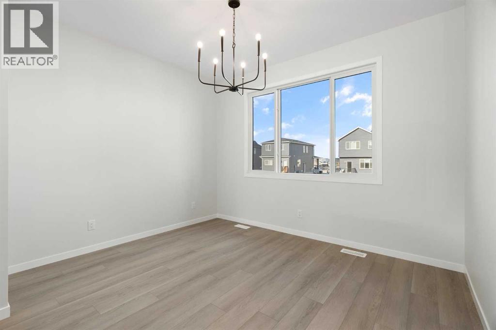 13 Creekview Manor Sw, Calgary, Alberta  T2X 5Y4 - Photo 13 - A2269434