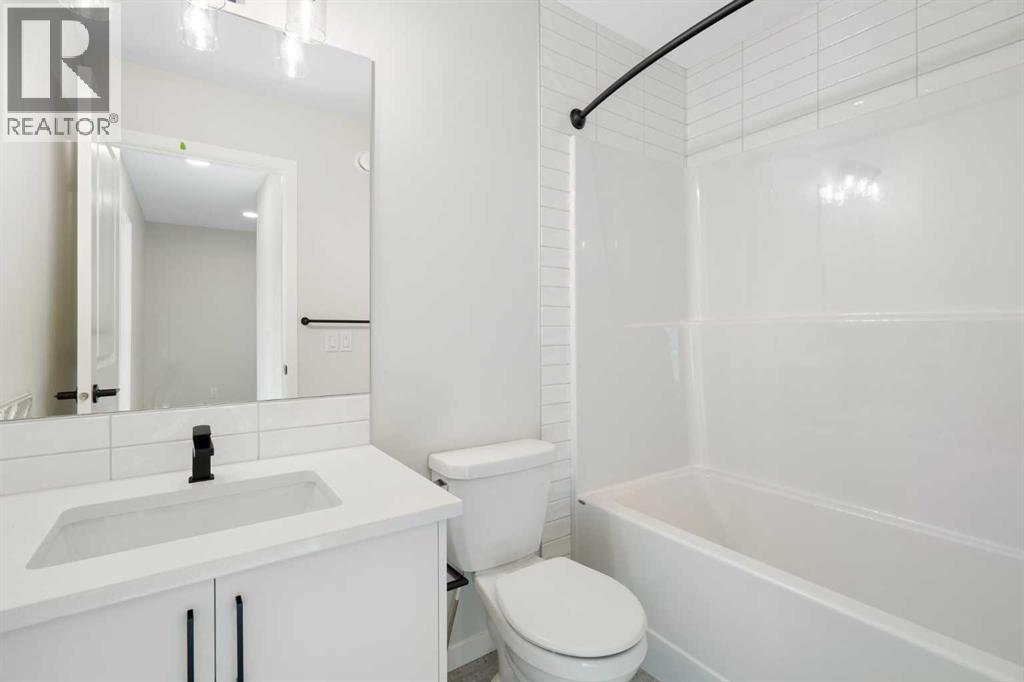 13 Creekview Manor Sw, Calgary, Alberta  T2X 5Y4 - Photo 32 - A2269434