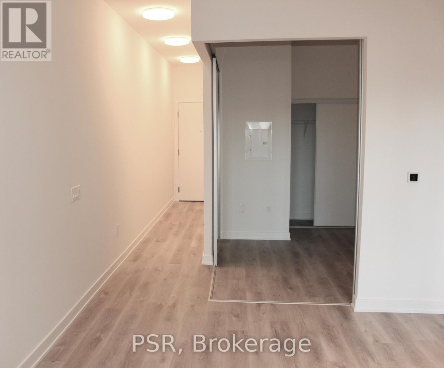 412s - 110 Broadway Avenue, Toronto, Ontario M4P 1V7 - Photo 4 - C12532636