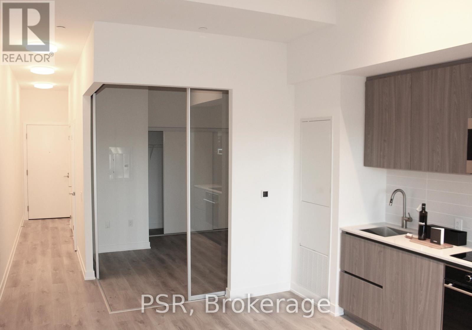 412s - 110 Broadway Avenue, Toronto, Ontario M4P 1V7 - Photo 8 - C12532636