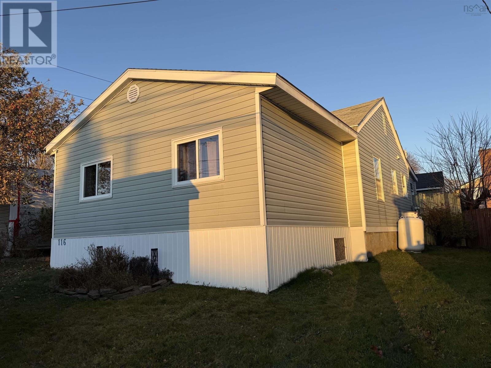 116 Union Street, Pictou, Nova Scotia  B0K 1H0 - Photo 1 - 202528562