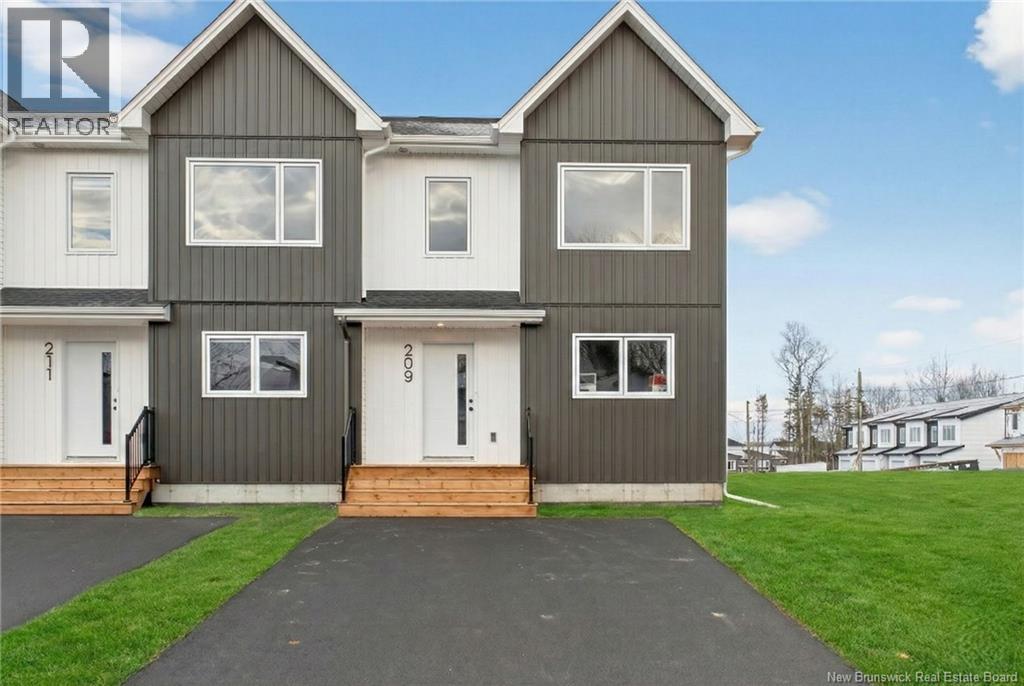 209 Donat Crescent, Dieppe, New Brunswick E1A 7R4 - Photo 1 - NB130646