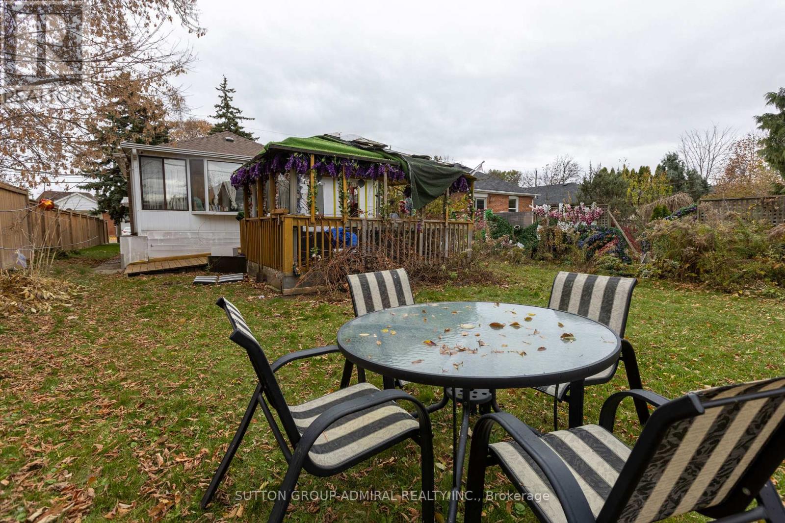 44 Baycrest Avenue, Toronto, Ontario  M6A 1W1 - Photo 41 - C12578468