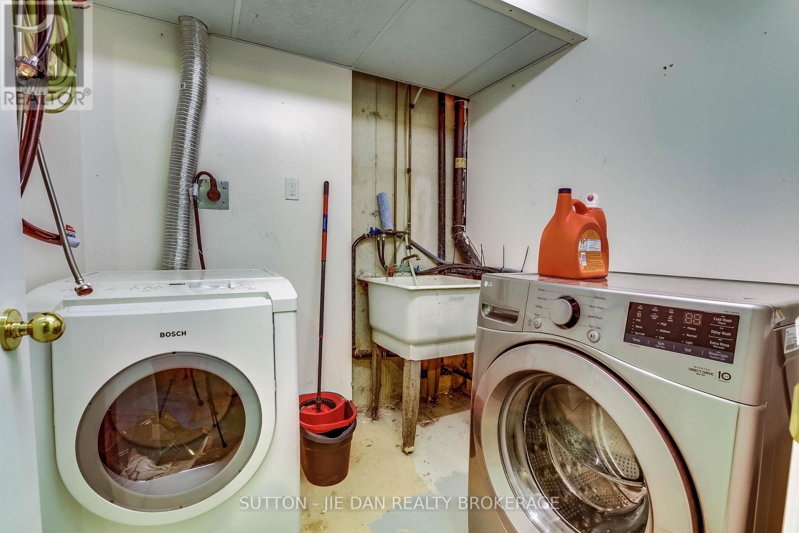 42 Wenlock Crescent, London North, Ontario  N6G 3B6 - Photo 14 - X12319138