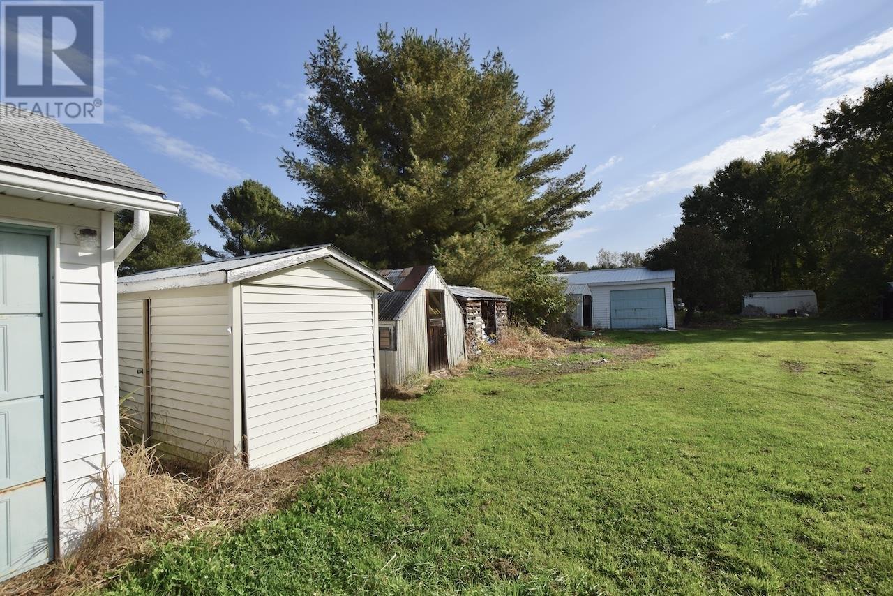 3 Eastman Rd, Blind River, Ontario  P0R 1B0 - Photo 26 - SM253294