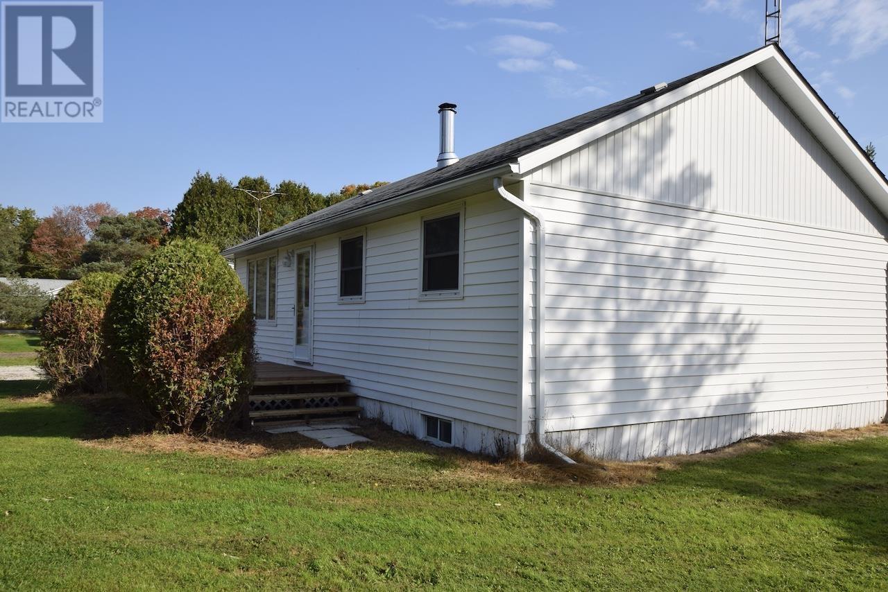 3 Eastman Rd, Blind River, Ontario  P0R 1B0 - Photo 28 - SM253294