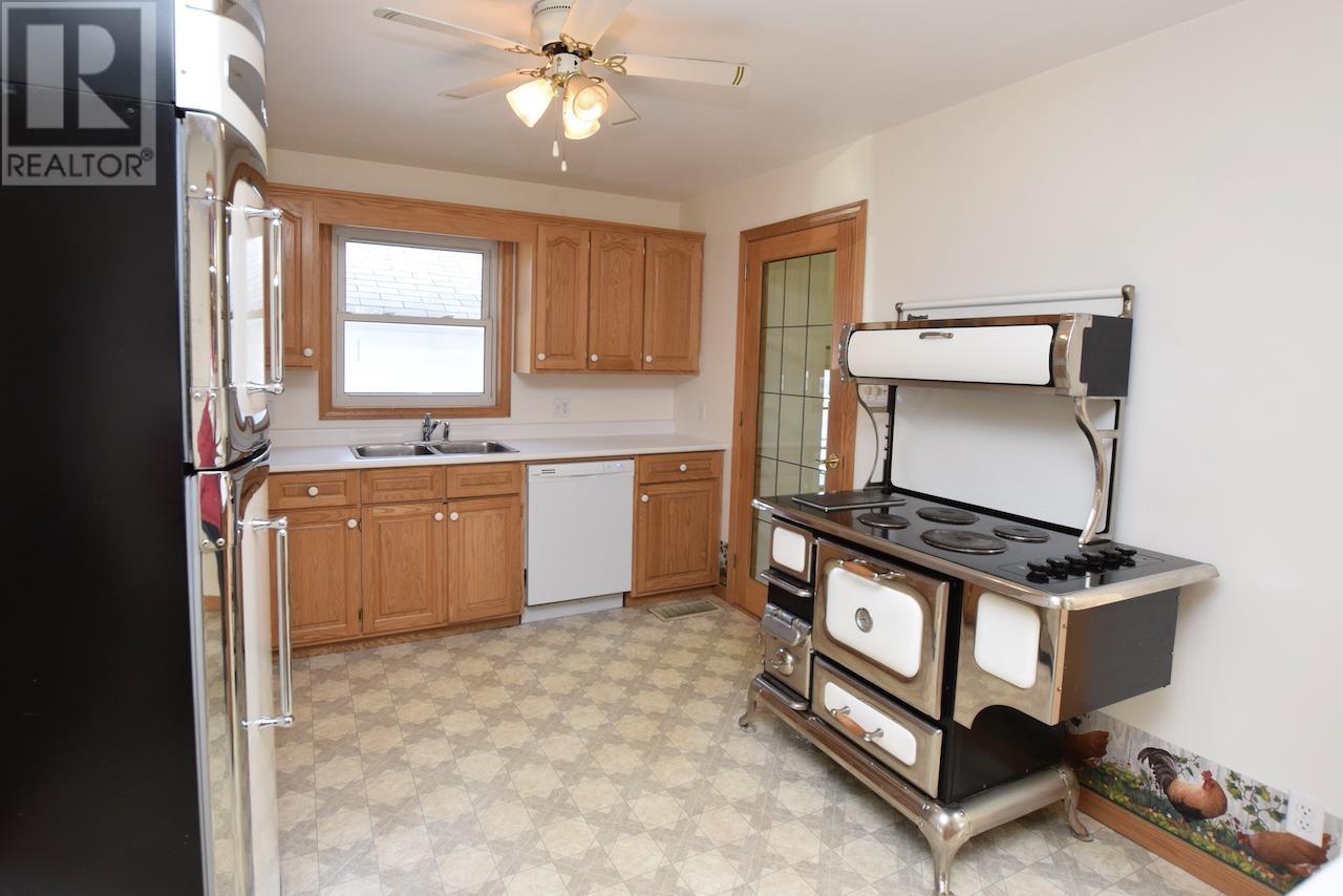 3 Eastman Rd, Blind River, Ontario  P0R 1B0 - Photo 7 - SM253294