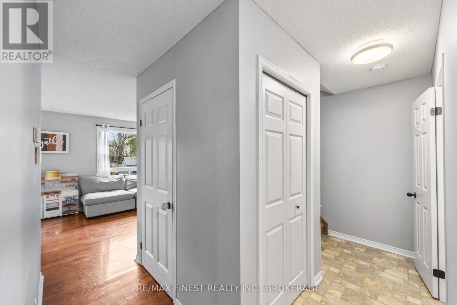 1236 Brackenwood Crescent, Kingston, Ontario K7P 2W1 - Photo 16 - X12578796