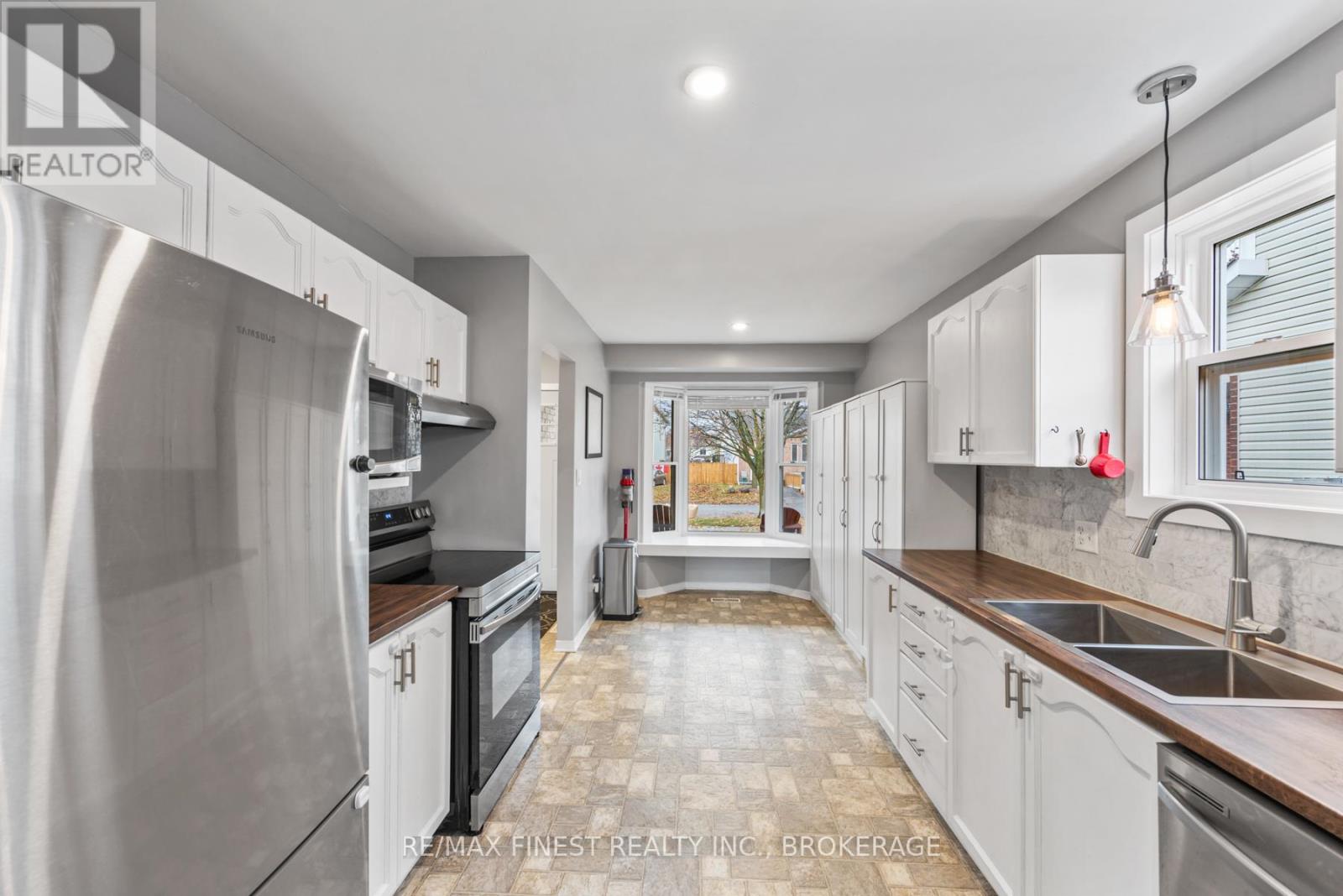 1236 Brackenwood Crescent, Kingston, Ontario K7P 2W1 - Photo 17 - X12578796