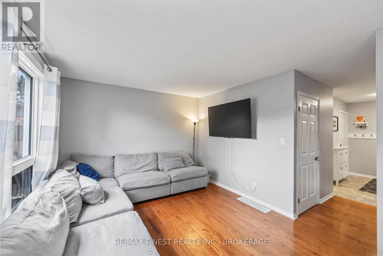 1236 Brackenwood Crescent, Kingston, Ontario K7P 2W1 - Photo 24 - X12578796