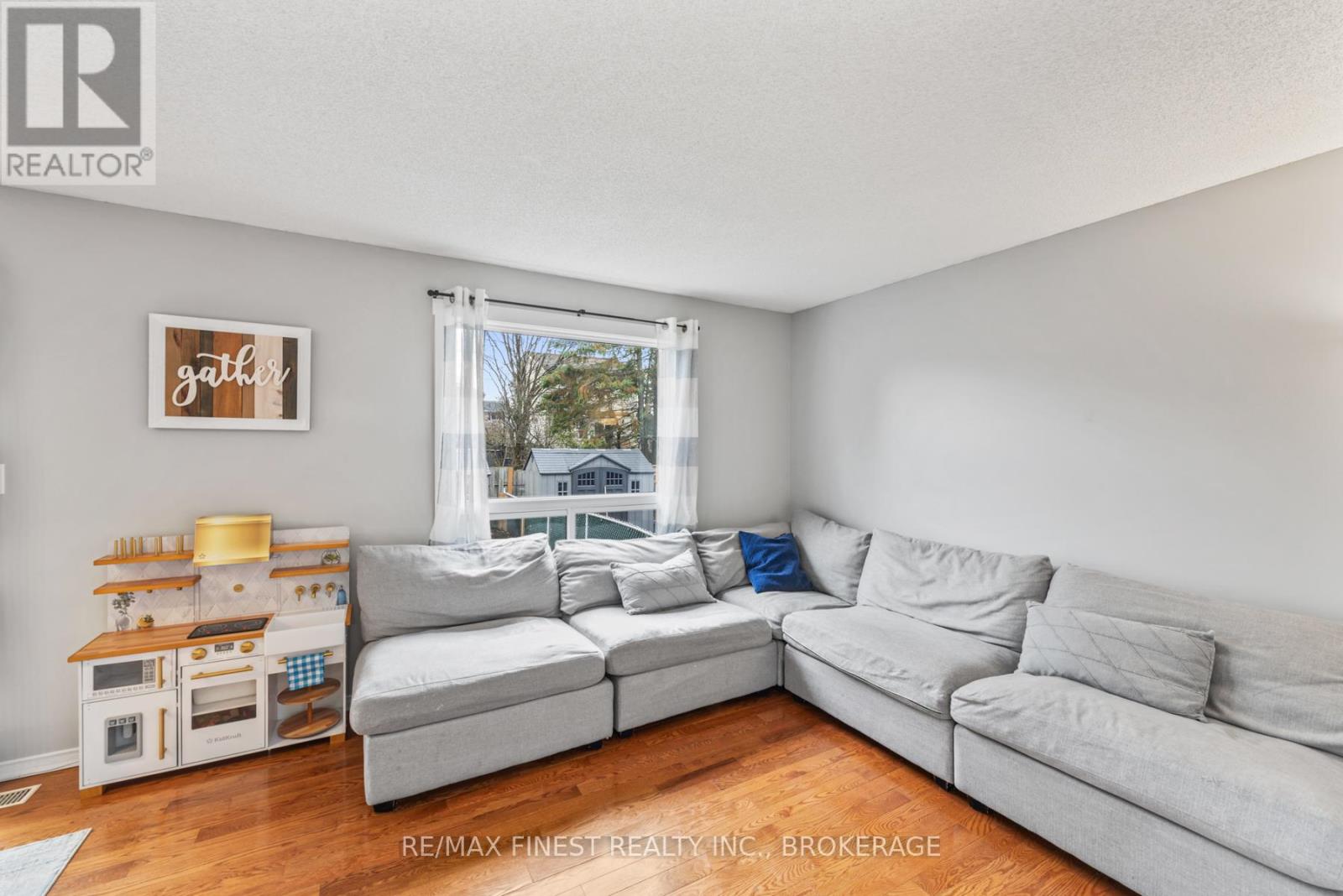 1236 Brackenwood Crescent, Kingston, Ontario K7P 2W1 - Photo 25 - X12578796