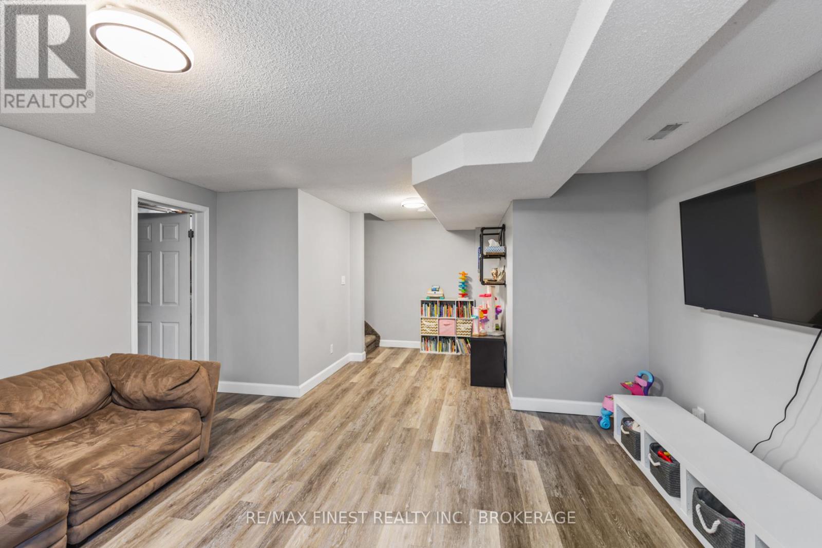 1236 Brackenwood Crescent, Kingston, Ontario K7P 2W1 - Photo 29 - X12578796