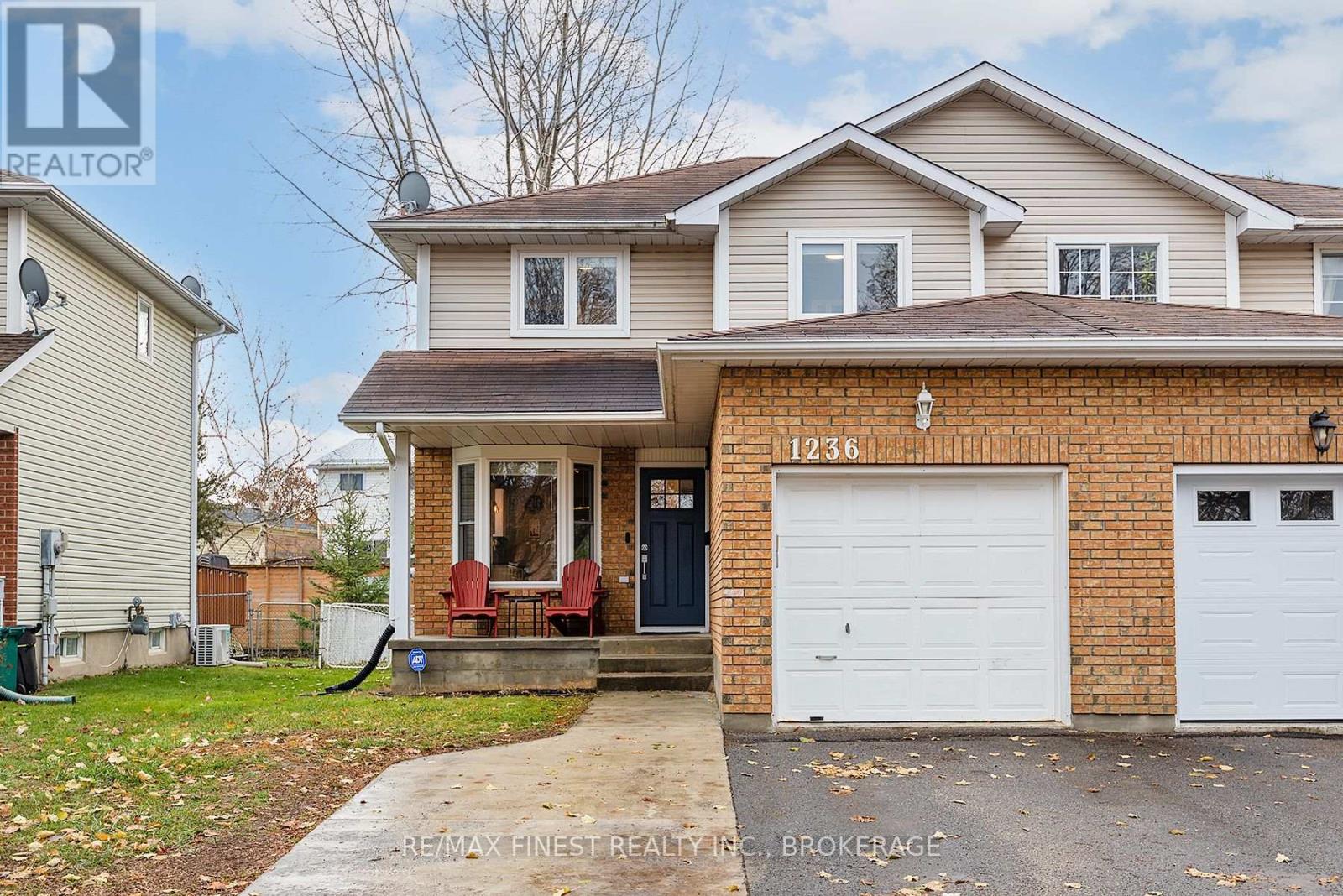 1236 Brackenwood Crescent, Kingston, Ontario K7P 2W1 - Photo 3 - X12578796